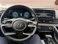 Hyundai Elantra 2023 года за 7 900 000 тг. в Атырау – фото 2