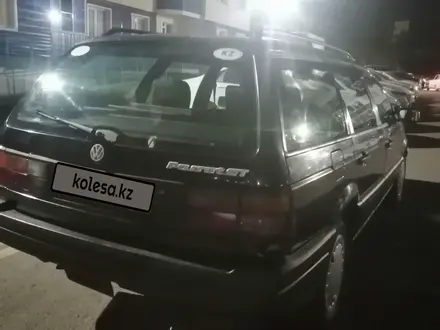 Volkswagen Passat 1993 года за 750 000 тг. в Усть-Каменогорск – фото 5