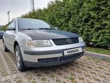 Volkswagen Passat 1999 годаүшін2 100 000 тг. в Талгар
