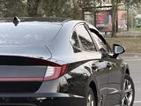 Hyundai Sonata 2022 годаүшін9 200 000 тг. в Алматы – фото 4