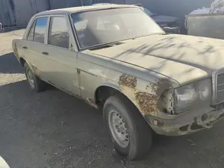 Mercedes-Benz E 280