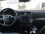 Volkswagen Polo 2016 годаүшін4 200 000 тг. в Атырау – фото 4