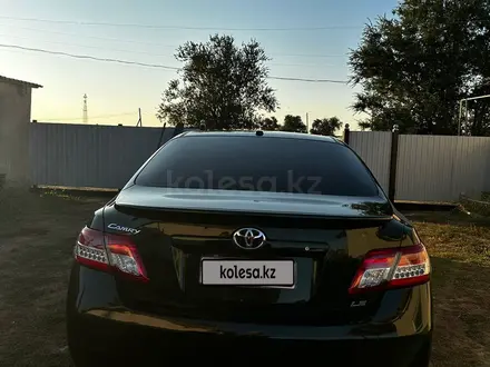 Toyota Camry 2011 года за 5 700 000 тг. в Уральск – фото 3