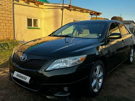 Toyota Camry 2011 года за 5 700 000 тг. в Уральск – фото 4