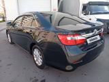 Toyota Camry 2012 годаүшін7 700 000 тг. в Астана – фото 2