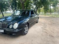 Mercedes-Benz E 320 2000 года за 3 900 000 тг. в Павлодар