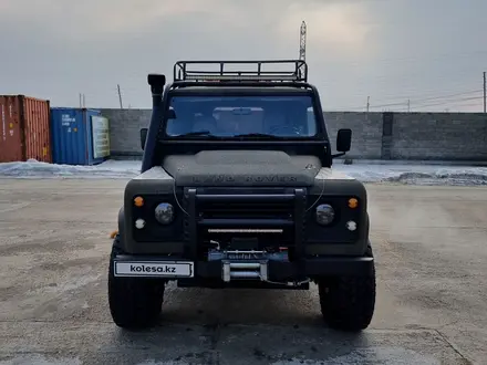 Land Rover Defender 1995 года за 10 000 000 тг. в Алматы