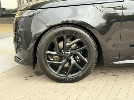 Land Rover Range Rover Sport Dynamic SE 2026 года за 104 391 000 тг. в Павлодар – фото 14