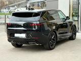 Land Rover Range Rover Sport Dynamic SE 2026 года за 104 391 000 тг. в Павлодар – фото 4