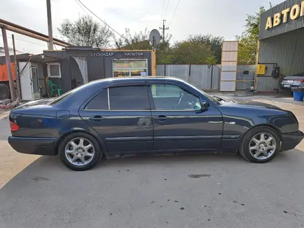 Mercedes-Benz E 280 1997 года за 3 000 000 тг. в Алматы – фото 7