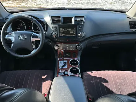 Toyota Highlander 2011 года за 14 000 000 тг. в Семей – фото 7