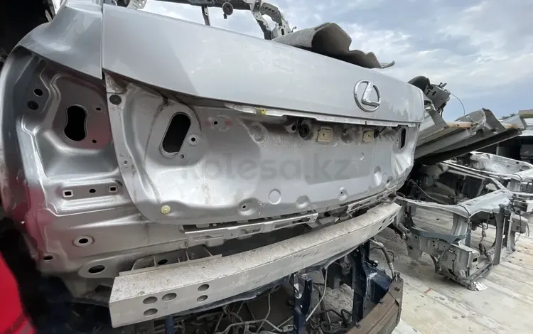 Багажник Lexus GS 350 GRS191 за 45 000 тг. в Талдыкорган