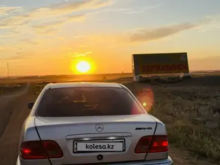 Mercedes-Benz E-Class, 1996