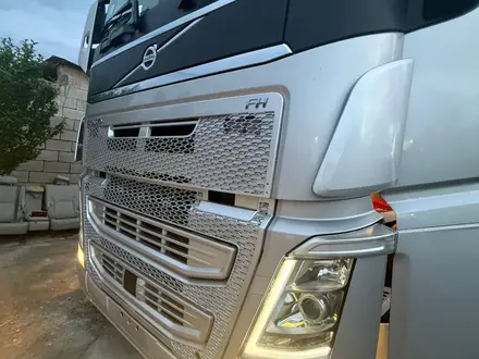 Volvo  FH 2015 года за 21 000 000 тг. в Шымкент – фото 15