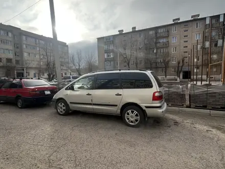 Ford Galaxy 2003 года за 3 300 000 тг. в Жанатас – фото 5