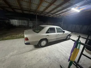 Mercedes-Benz E 260