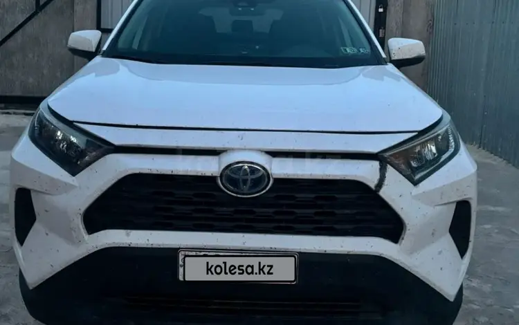 Toyota RAV4 2022 года за 15 800 000 тг. в Караганда