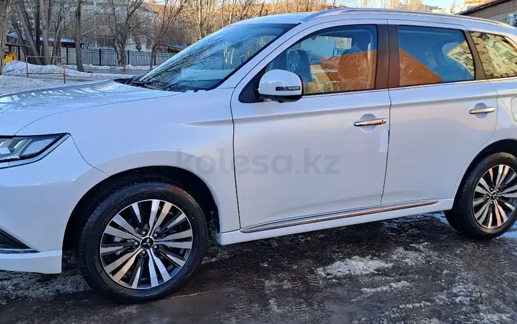 Mitsubishi Outlander 2022 годаүшін14 200 000 тг. в Астана