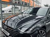 Hyundai Sonata 2022 годаүшін10 700 000 тг. в Алматы