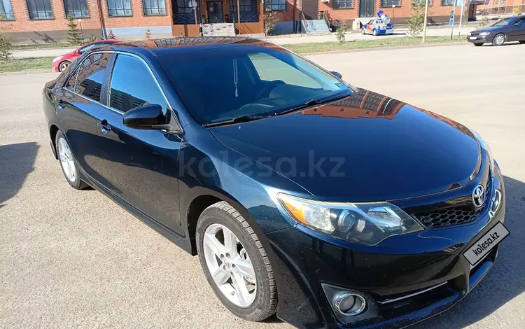 Toyota Camry 2014 годаүшін5 700 000 тг. в Актобе