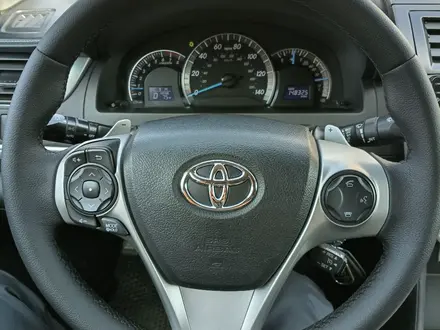 Toyota Camry 2014 года за 5 700 000 тг. в Актобе – фото 13