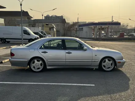 Mercedes-Benz E 320 1998 года за 5 300 000 тг. в Алматы – фото 10