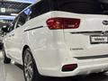 Kia Carnival 2020 года за 14 500 000 тг. в Атырау – фото 2