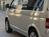 Volkswagen Caravelle 2005 года за 7 300 000 тг. в Астана – фото 2