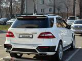 Mercedes-Benz ML 400 2014 года за 17 500 000 тг. в Алматы – фото 3