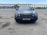 Mercedes-Benz E 200 1995 годаүшін2 000 000 тг. в Тараз