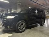 Toyota Land Cruiser 2024 года за 63 000 000 тг. в Алматы – фото 4