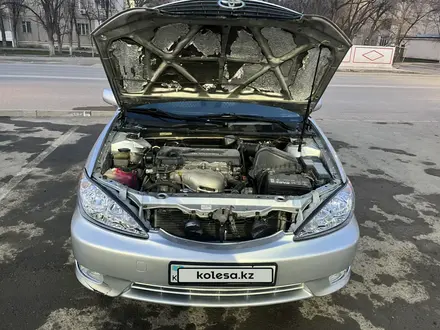 Toyota Camry 2005 года за 3 900 000 тг. в Тараз – фото 3