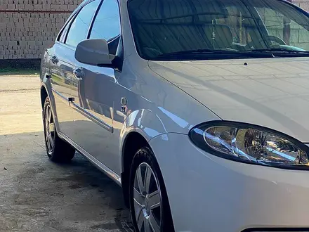 Daewoo Gentra 2014 года за 4 550 000 тг. в Жетысай – фото 3