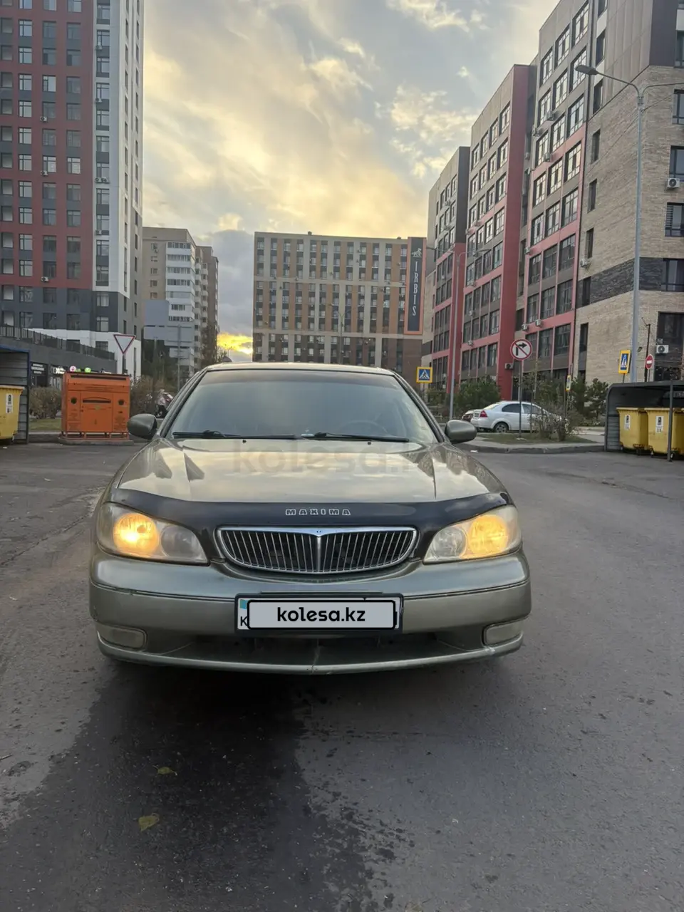 Nissan Maxima, 2001