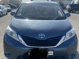 Toyota Sienna 2013 года за 9 500 000 тг. в Жанаозен