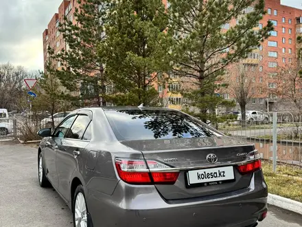 Toyota Camry 2016 года за 10 900 000 тг. в Астана – фото 3