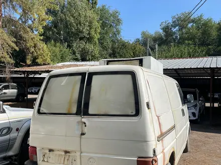 Volkswagen Transporter 1993 года за 1 500 000 тг. в Алматы – фото 5