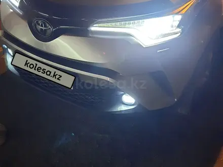 Toyota C-HR 2018 года за 10 890 000 тг. в Астана – фото 45