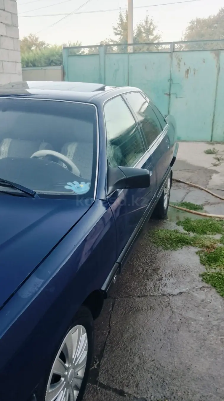 Audi 100, 1990