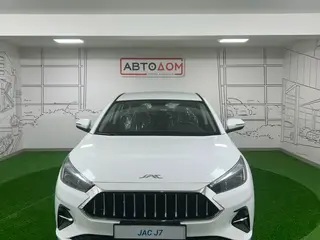 JAC J7 Luxury CVT