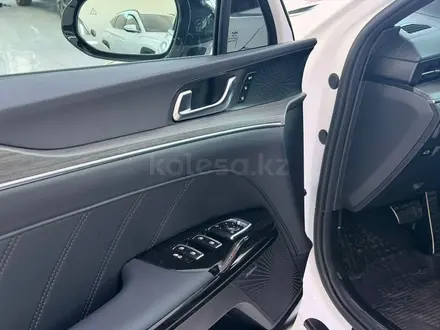 Kia K5 Luxe 2024 года за 16 800 000 тг. в Шымкент – фото 9