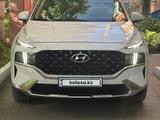 Hyundai Santa Fe 2022 года за 15 000 000 тг. в Усть-Каменогорск