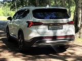 Hyundai Santa Fe 2022 года за 15 000 000 тг. в Усть-Каменогорск – фото 4