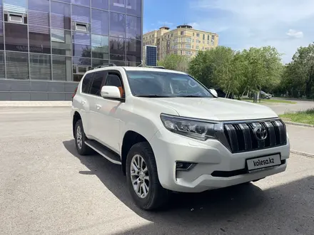 Toyota Land Cruiser Prado 2018 года за 22 500 000 тг. в Караганда – фото 2