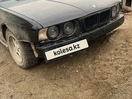 BMW 520 1991 года за 600 000 тг. в Астана – фото 2