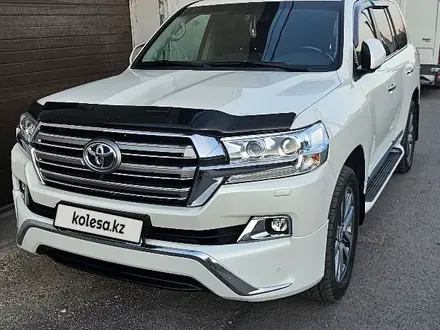 Toyota Land Cruiser 2016 года за 32 500 000 тг. в Караганда