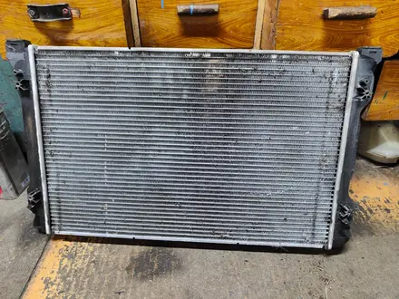 Основной радиатор Ауди 1.8т за 25 000 тг. в Караганда – фото 2