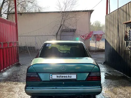 Mercedes-Benz E 230 1989 года за 1 200 000 тг. в Алматы – фото 8