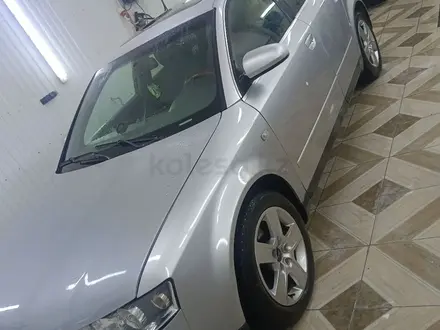 Audi A4 2002 года за 3 000 000 тг. в Астана – фото 3