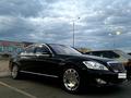 Mercedes-Benz S 500 2006 года за 11 000 000 тг. в Атырау